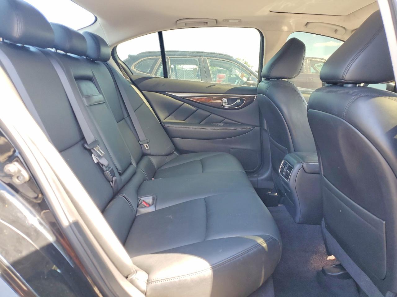 INFINITI Q50 3.0t Luxe