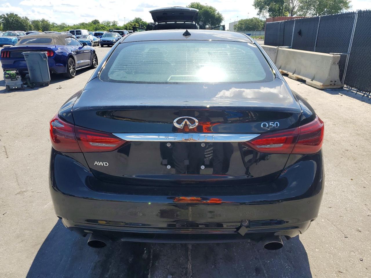INFINITI Q50 3.0t Luxe