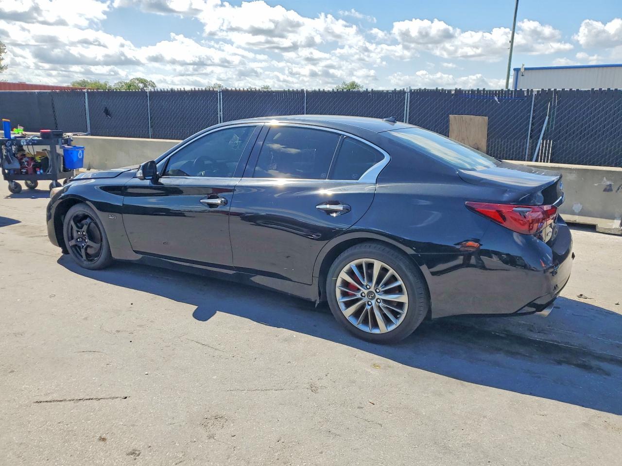 INFINITI Q50 3.0t Luxe