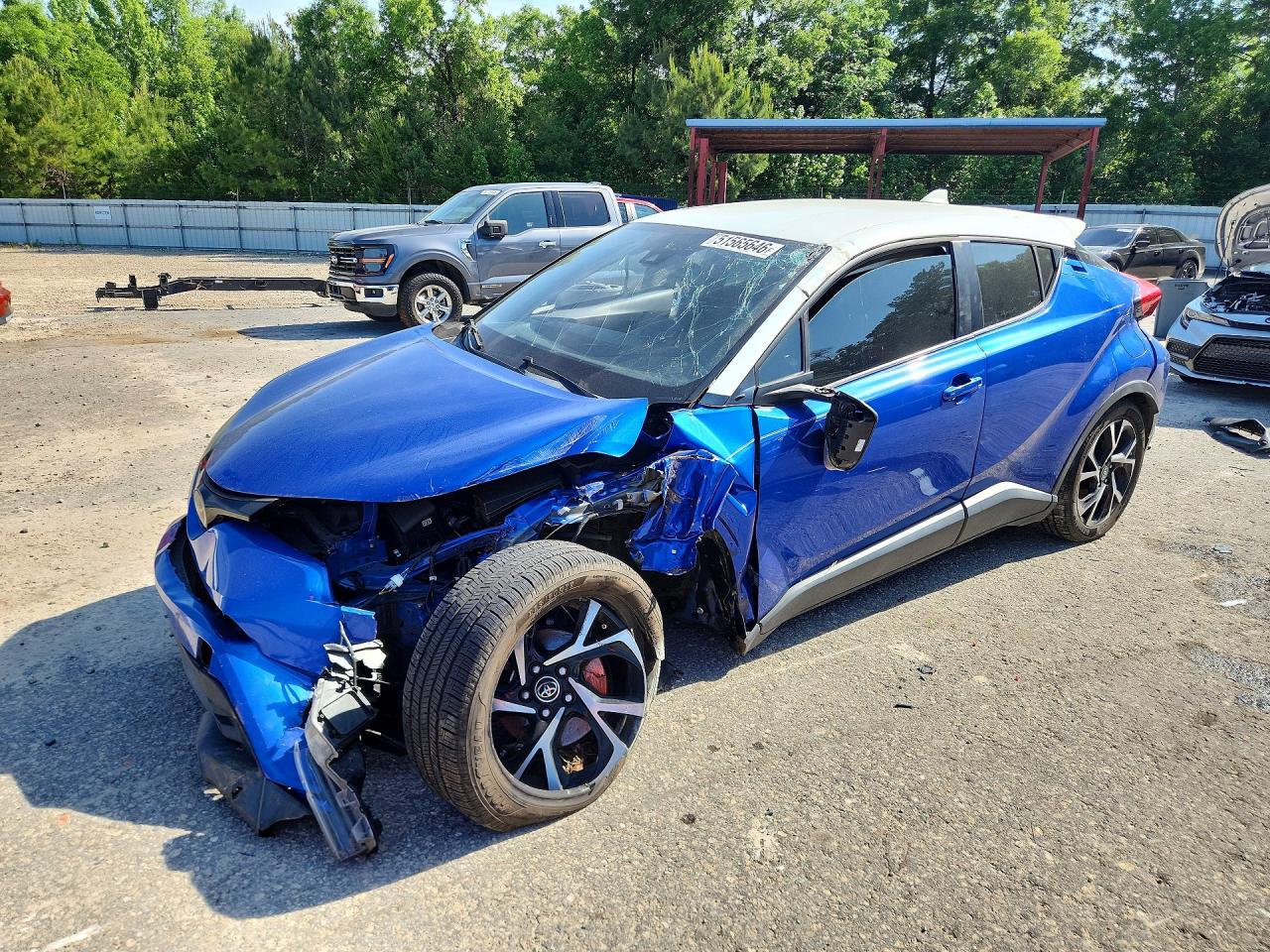 Salvage Toyota C-HR Image