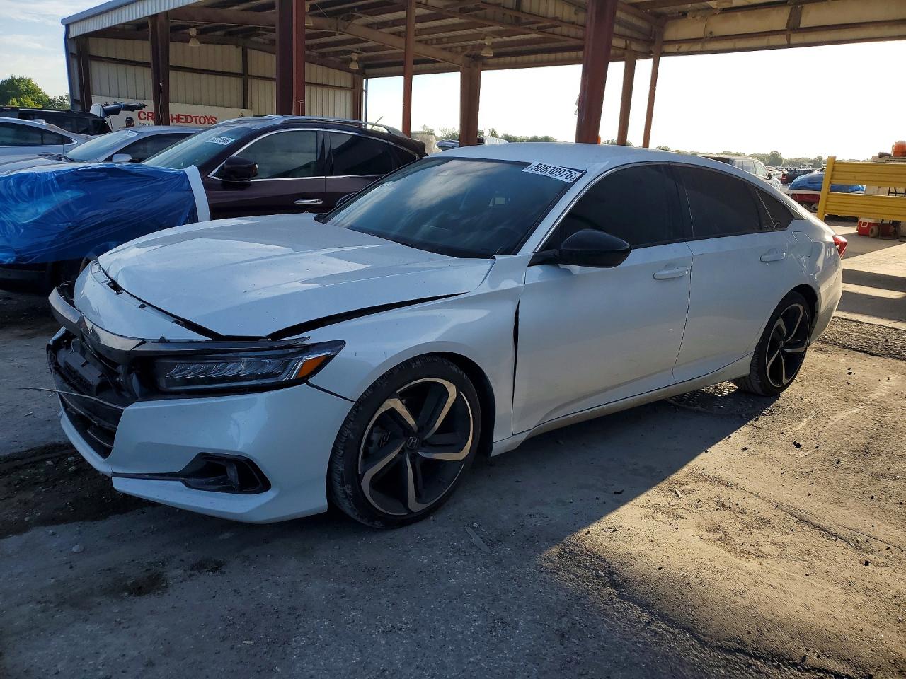 Salvage Honda Accord Image
