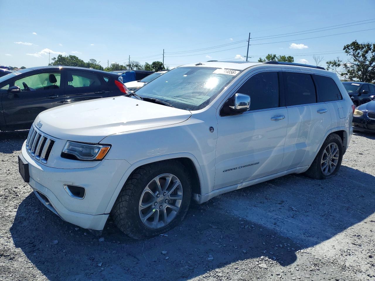 Salvage Jeep Cherokee Image