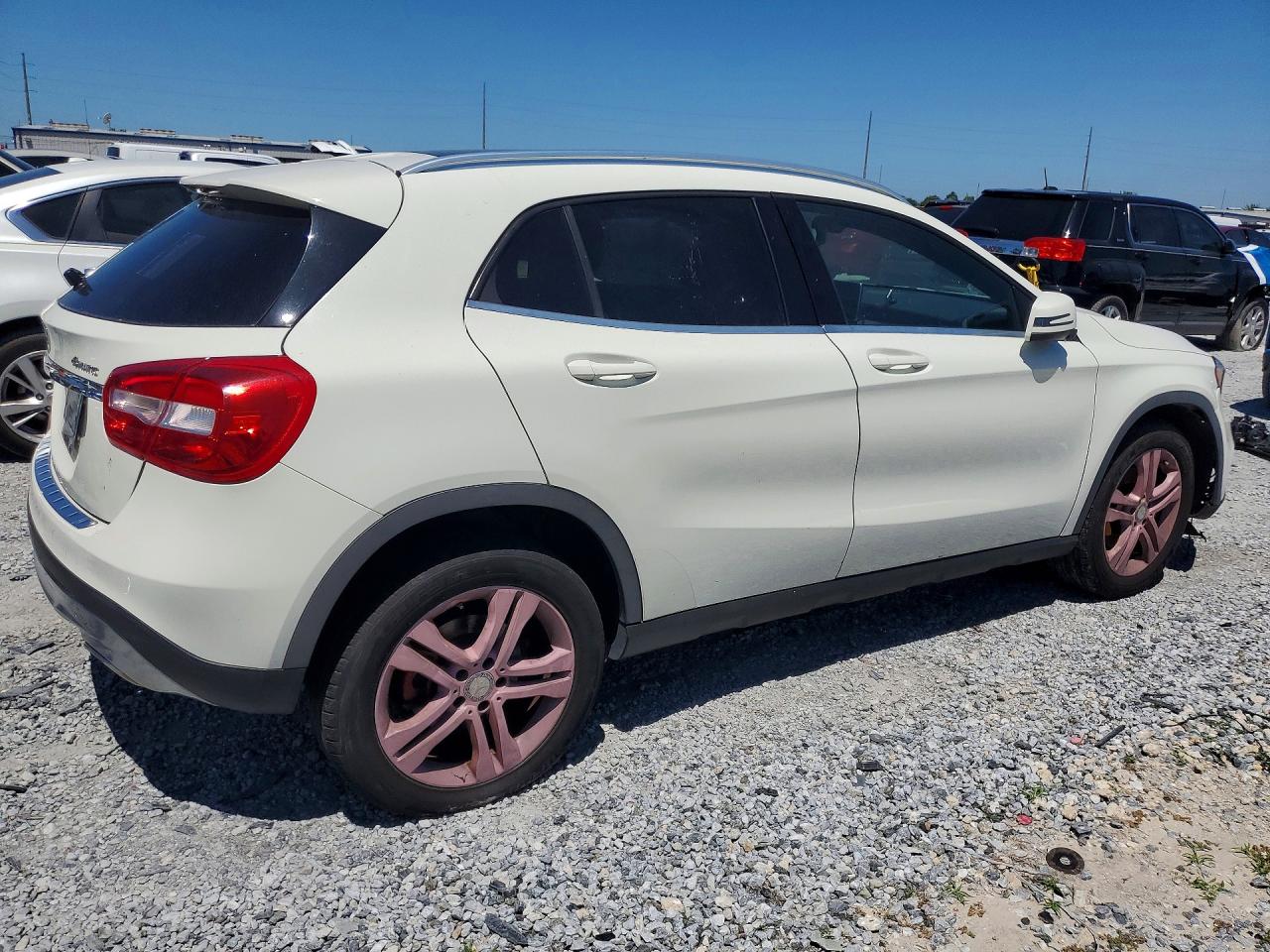 Mercedes-Benz GLA 250 4matic