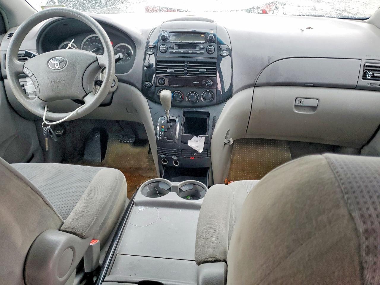 Toyota Sienna Le 7 Passenger