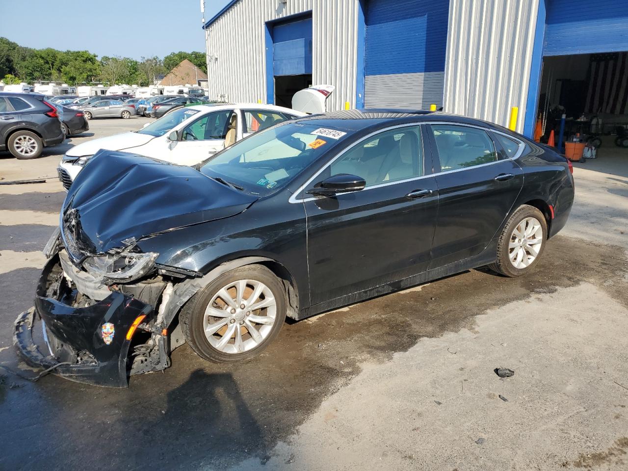 Salvage Chrysler 200 Image