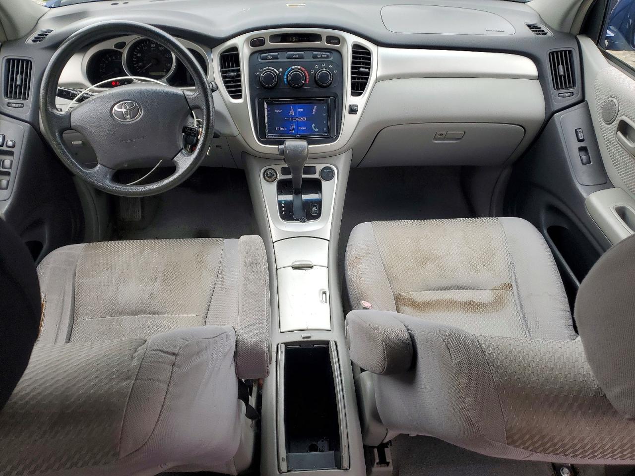 Toyota Highlander Base