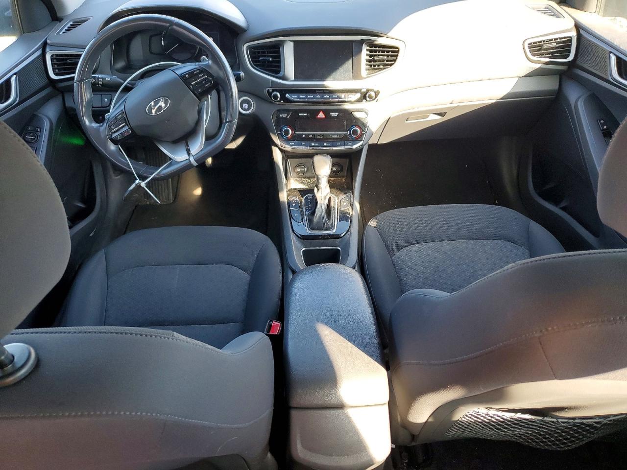 Hyundai Ioniq Base