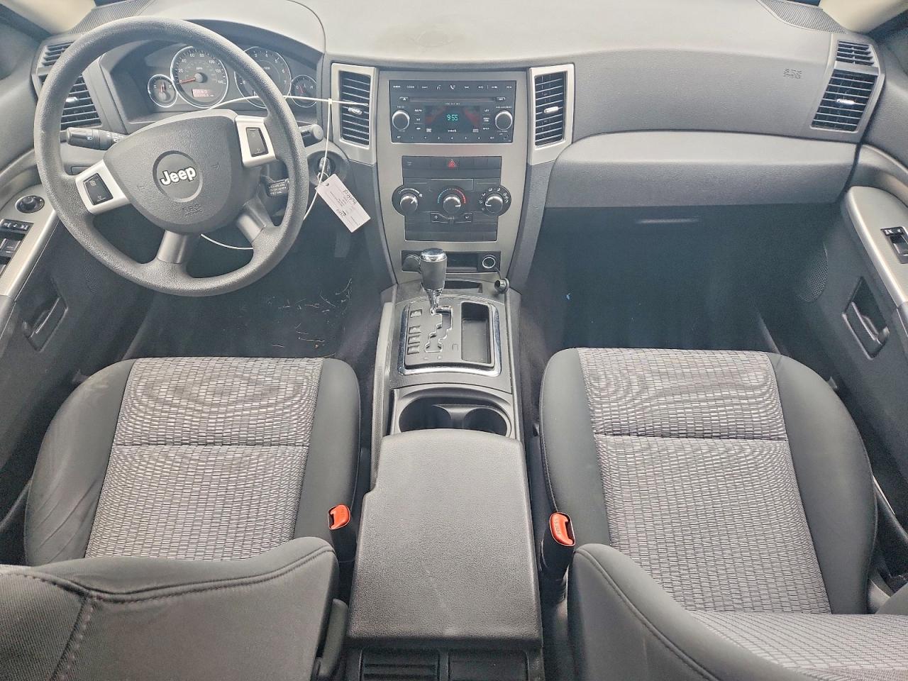 Jeep Grand Cherokee Laredo