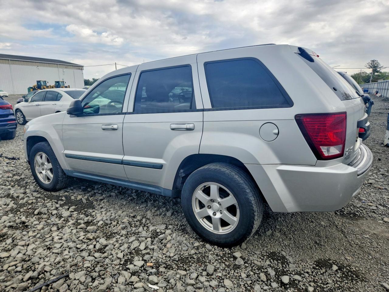 Jeep Grand Cherokee Laredo