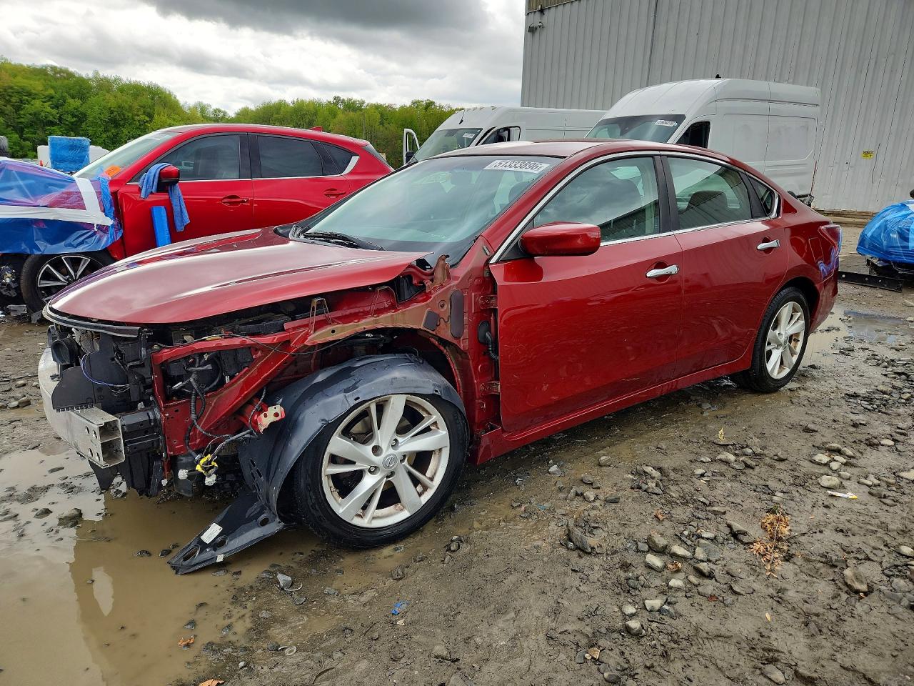Salvage Nissan Altima Image