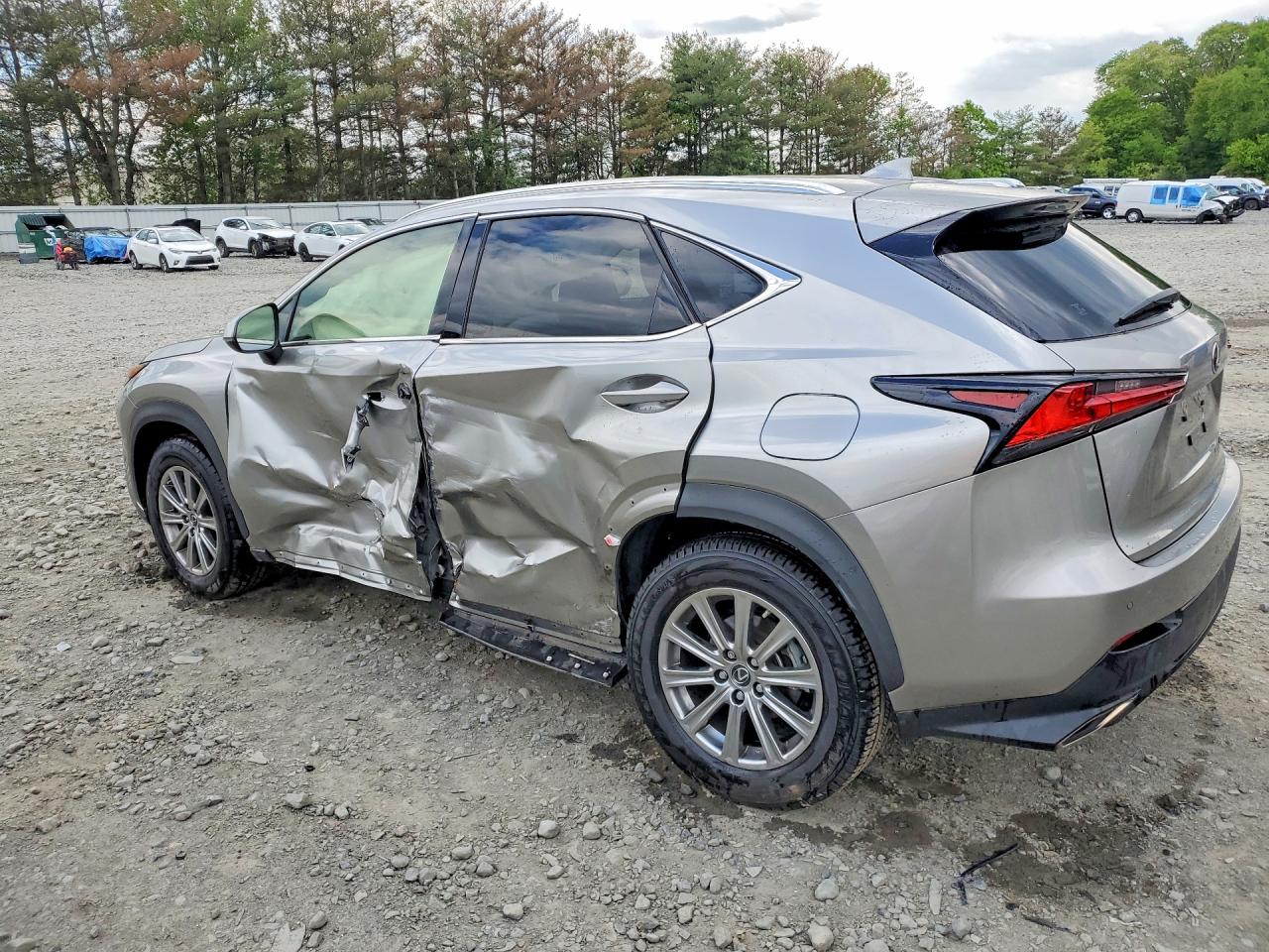 Lexus NX Base
