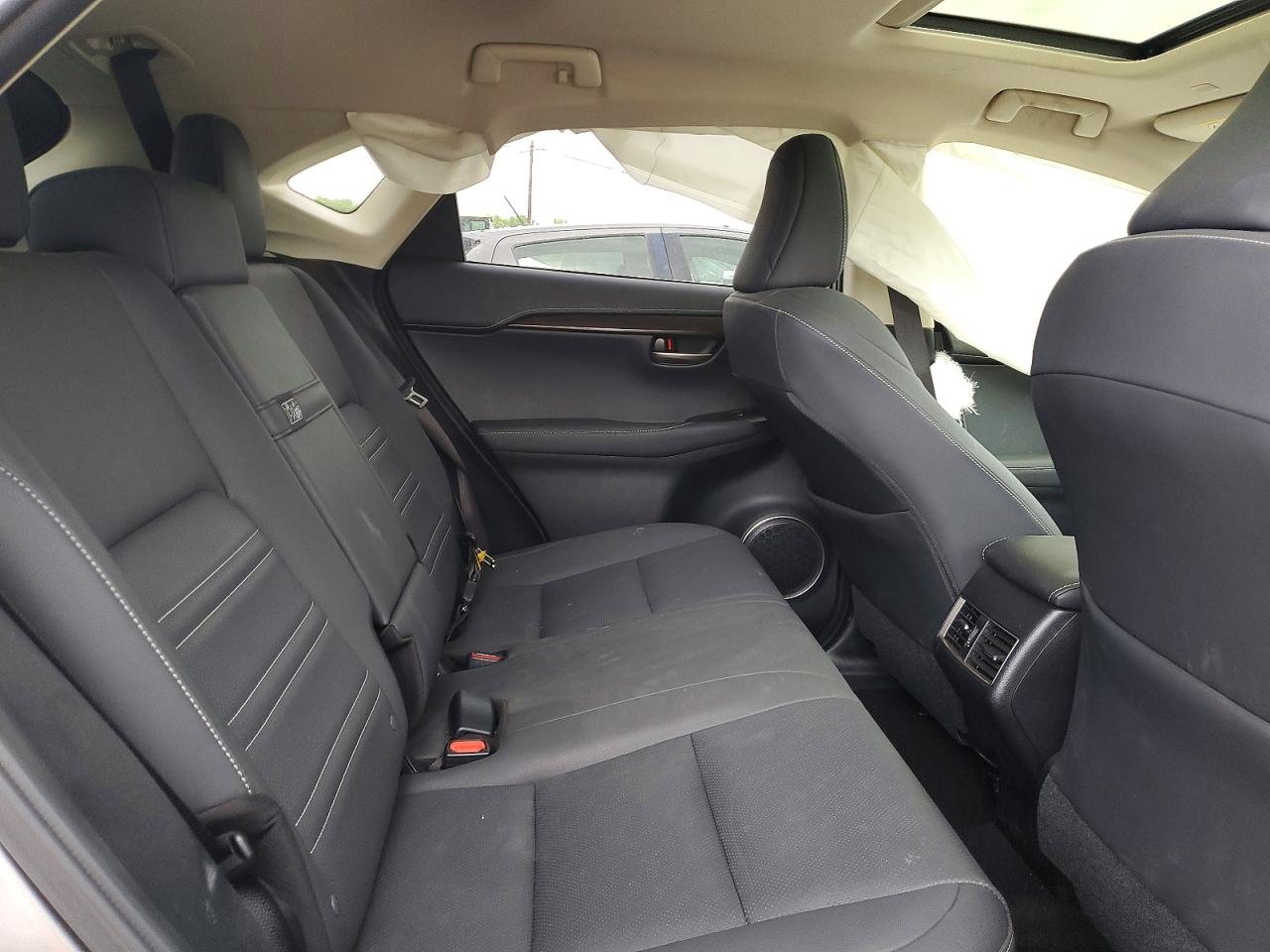 Lexus NX Base