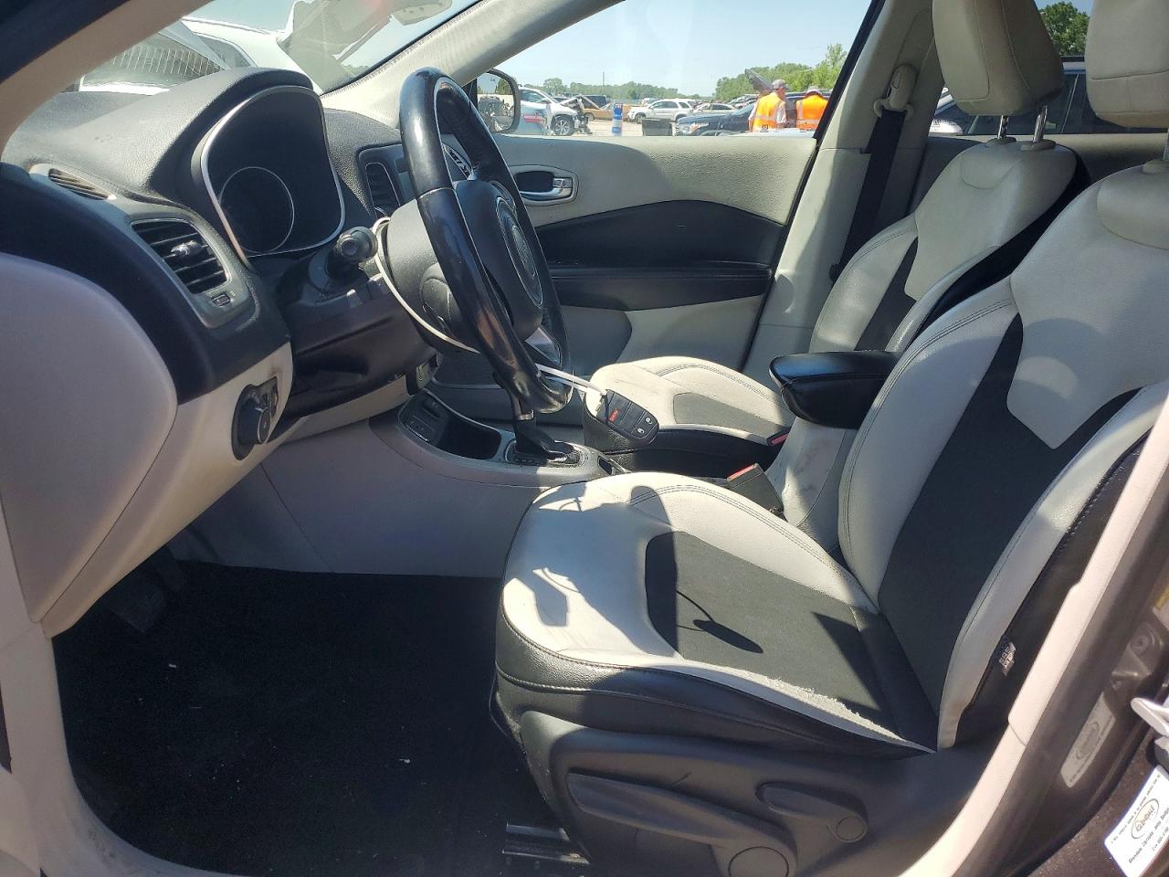 Jeep Compass Latitude