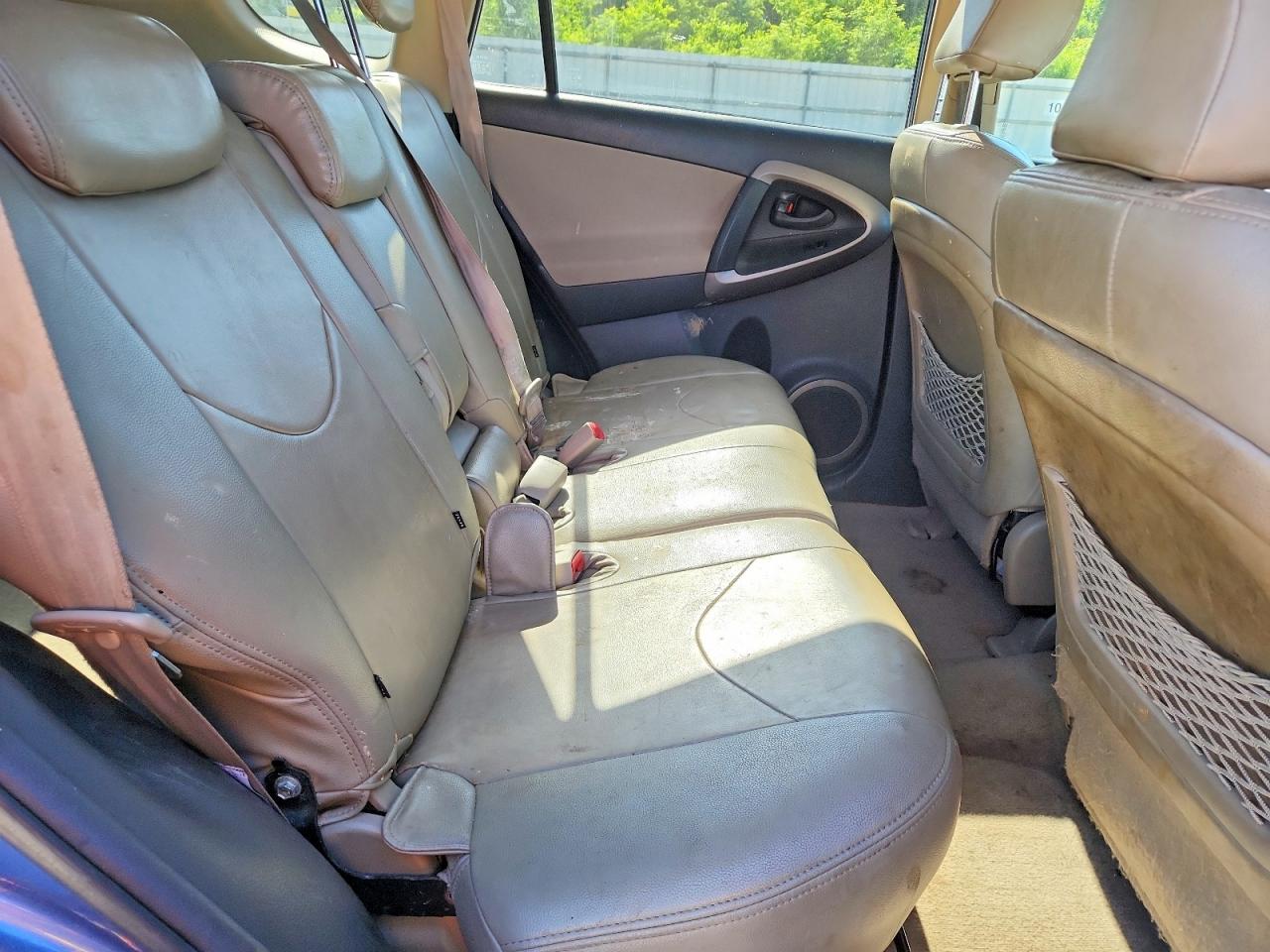 Toyota RAV4 Limited
