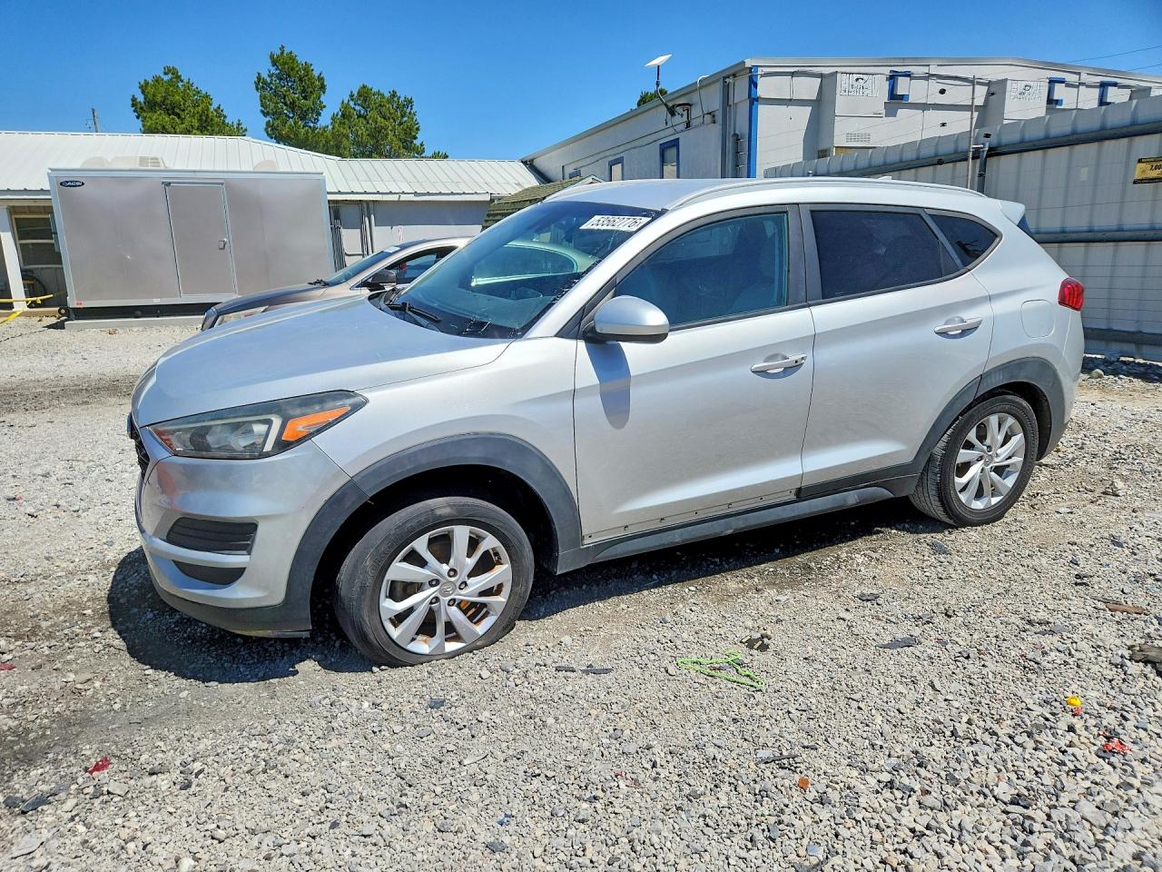 Salvage Hyundai TUCSON Image