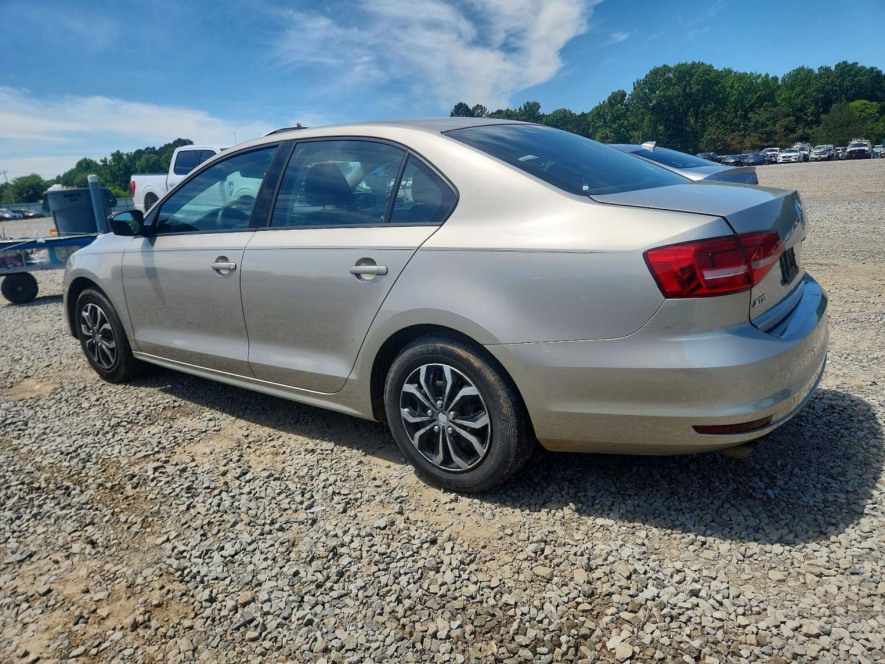 Volkswagen Jetta Base