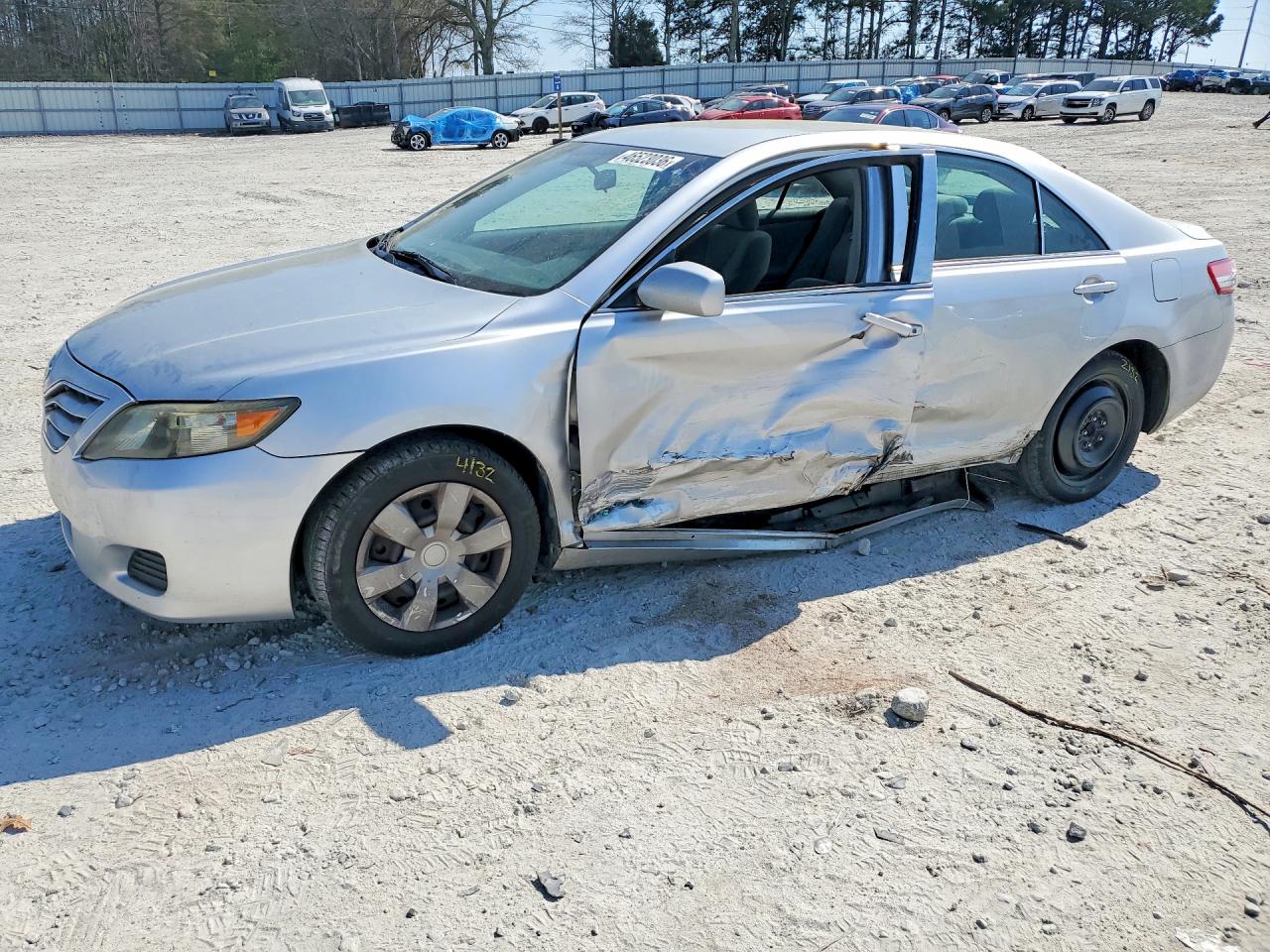 Salvage Toyota Camry Image