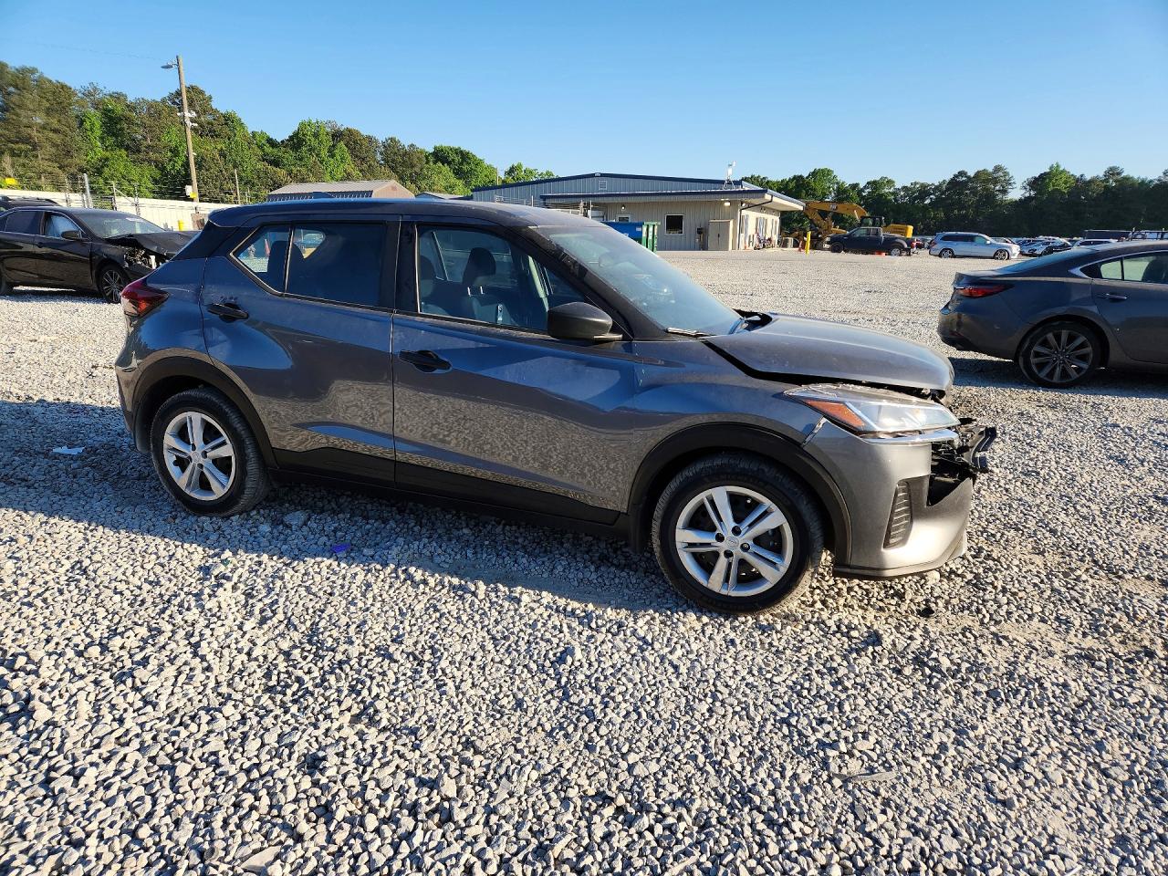 Nissan Kicks S