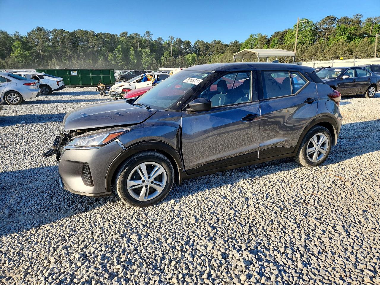 Salvage Nissan Kicks Image