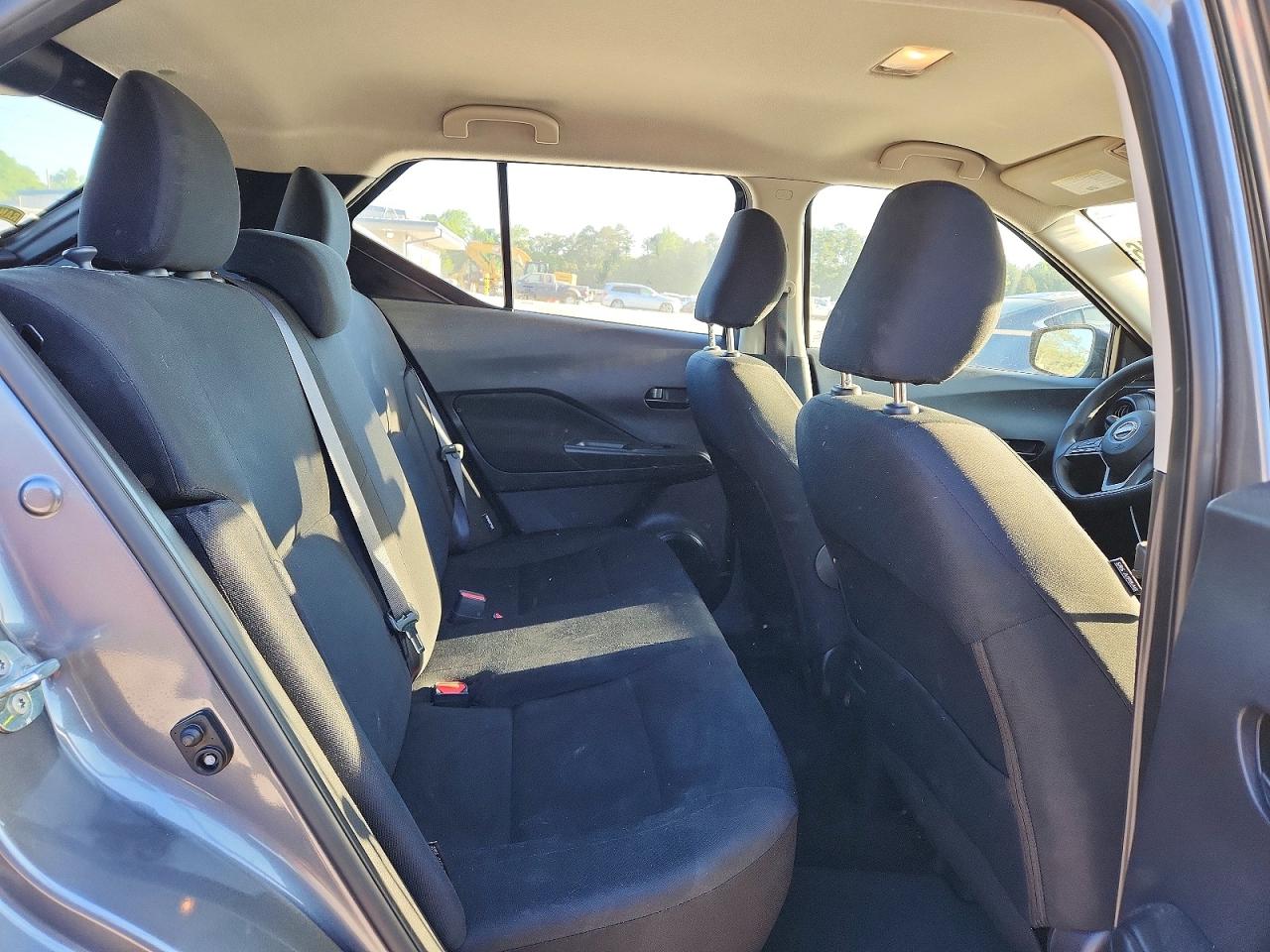 Nissan Kicks S