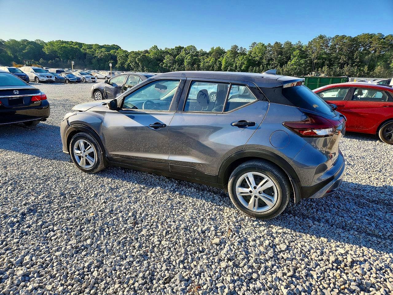 Nissan Kicks S