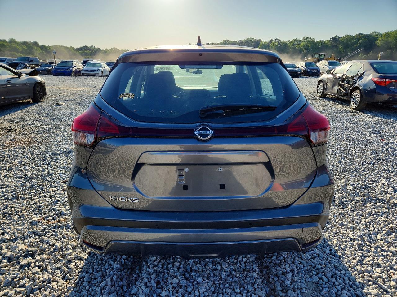Nissan Kicks S