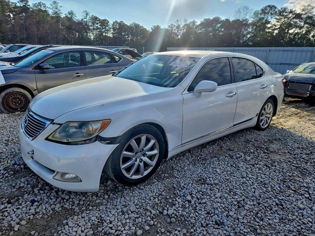 Salvage Lexus LS Image