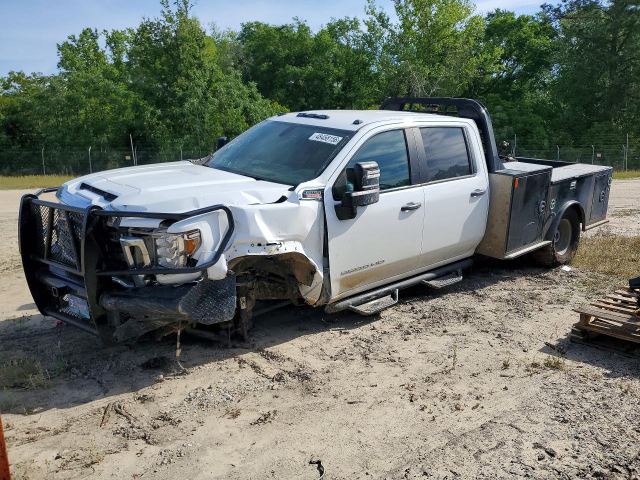 Salvage GMC Sierra Image