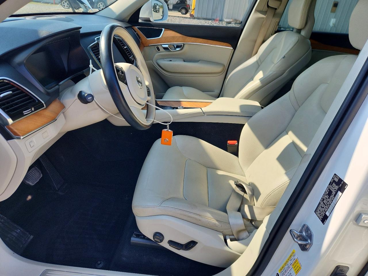 Volvo XC90 T6 Momentum
