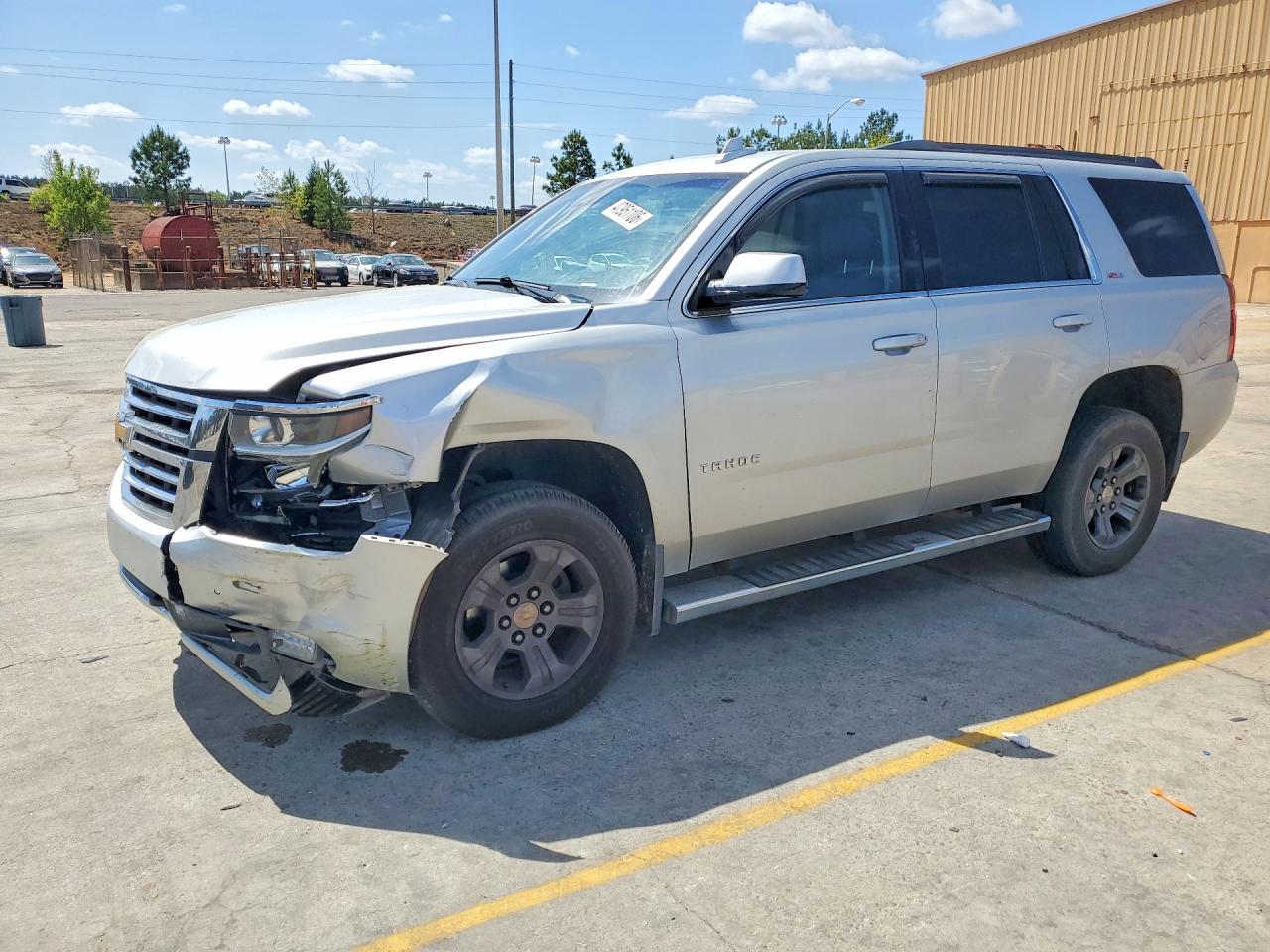 Salvage Chevrolet Tahoe Image
