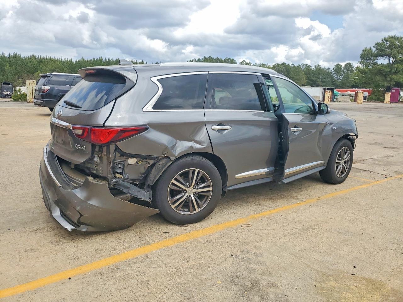 INFINITI Qx Base