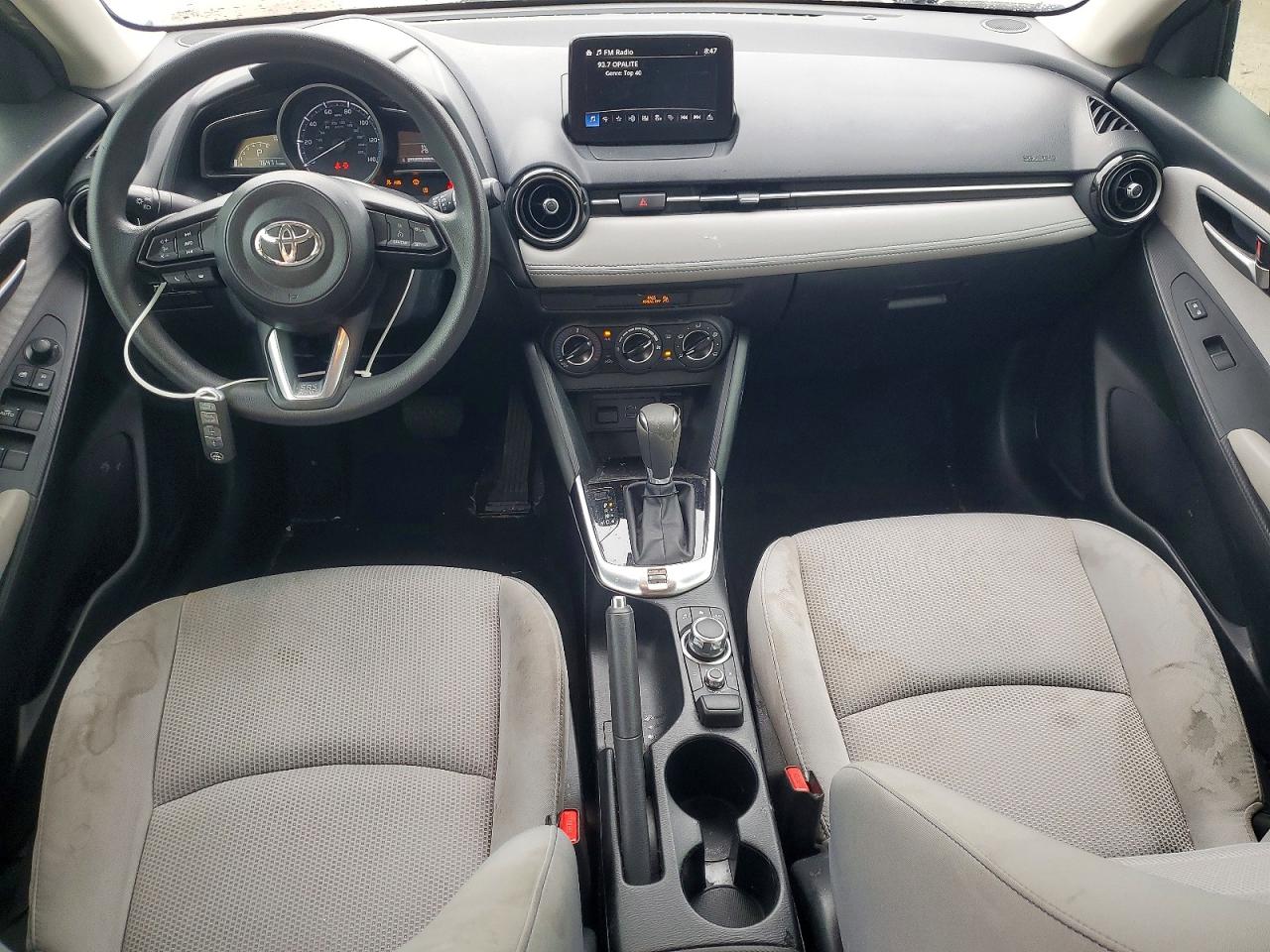 Toyota Yaris Le