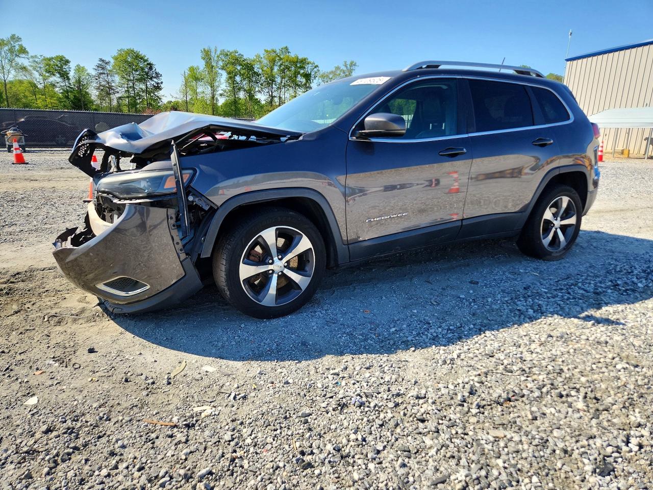 Salvage Jeep Grand Cherokee Image
