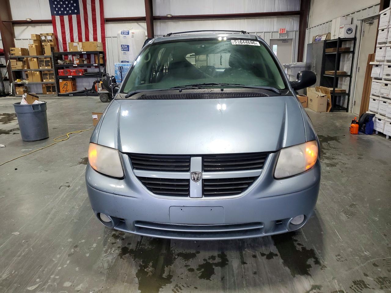Dodge Caravan Sxt