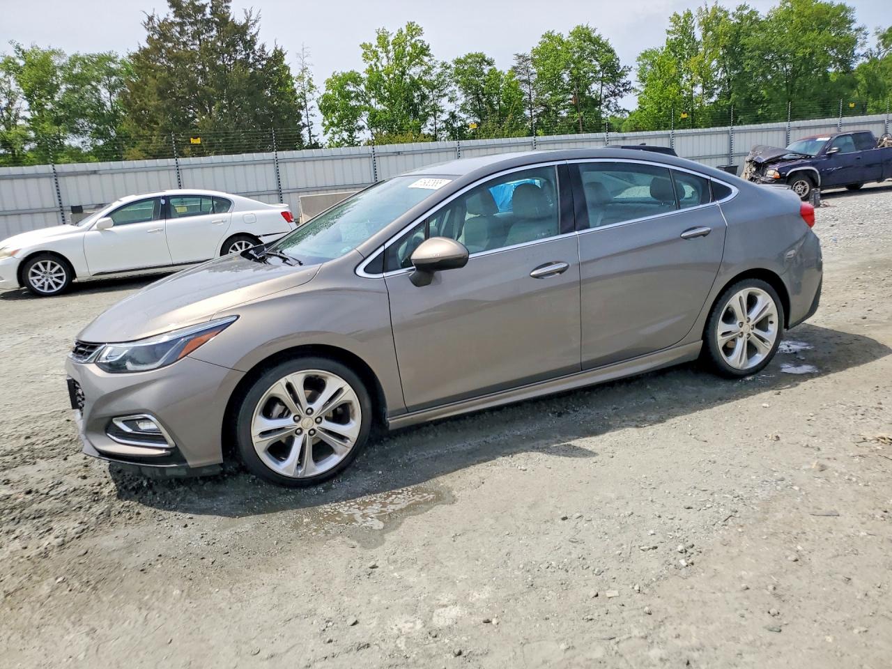 Salvage Chevrolet Cruze Image
