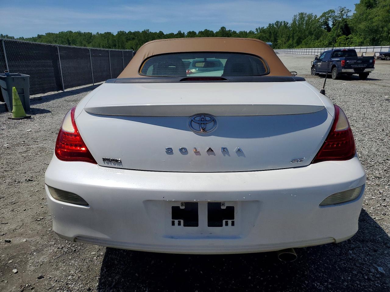 Toyota Camry Se V6