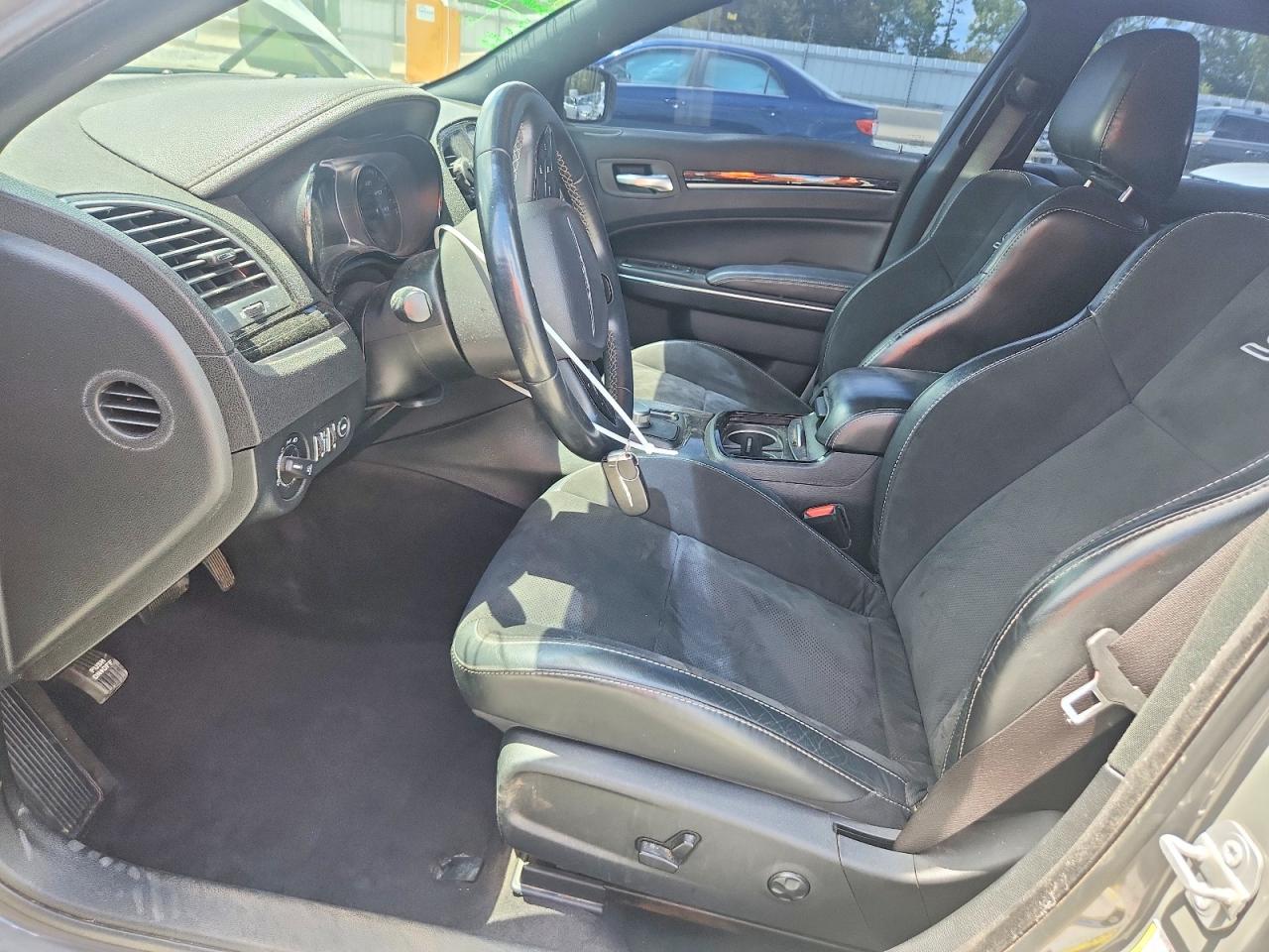 Chrysler 300 S
