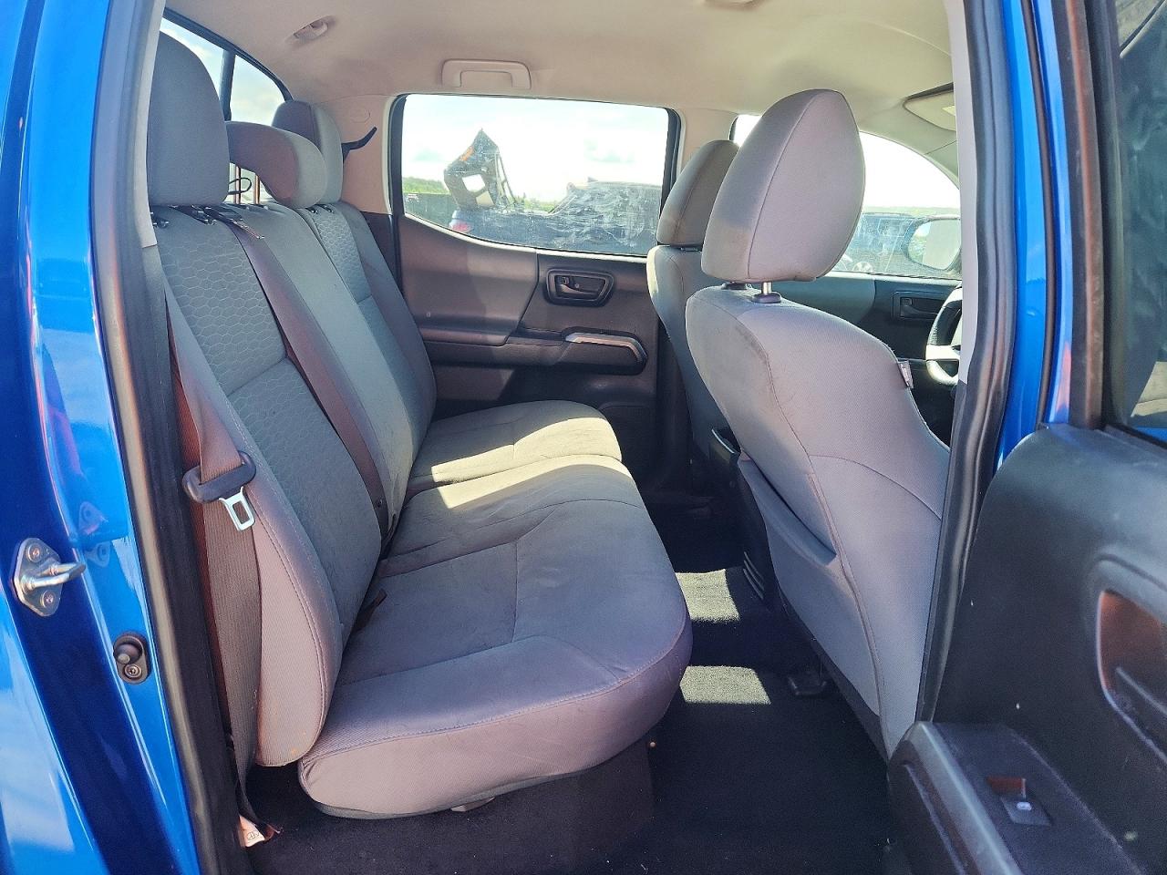 Toyota Tacoma Sr5 V6