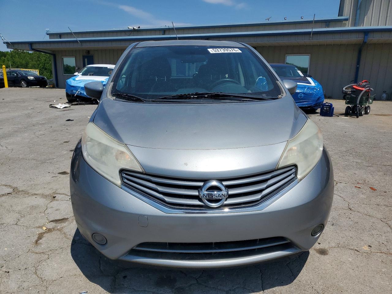 Nissan Versa Sv
