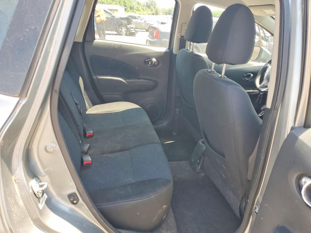 Nissan Versa Sv