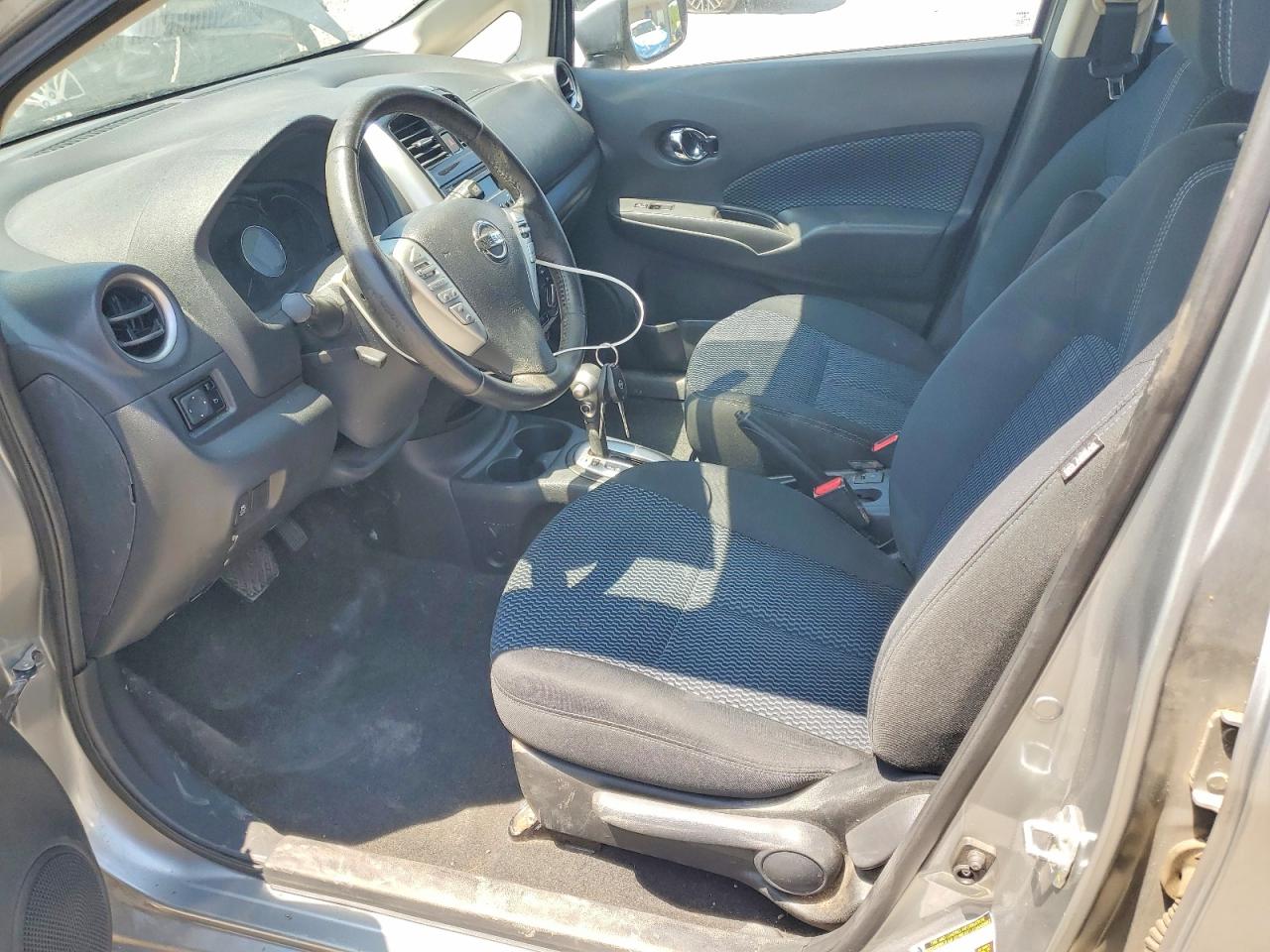 Nissan Versa Sv