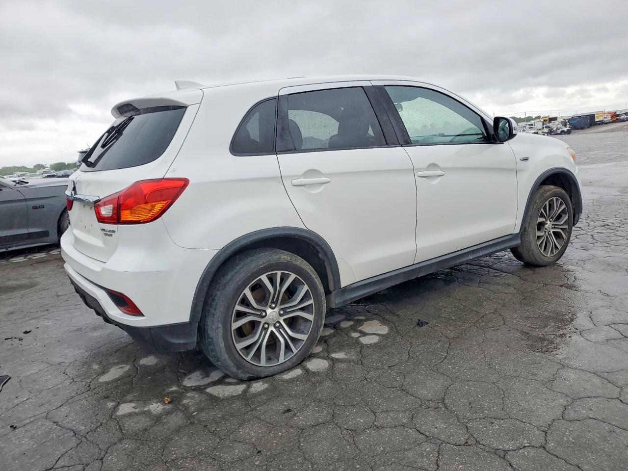 Mitsubishi Outlander Es