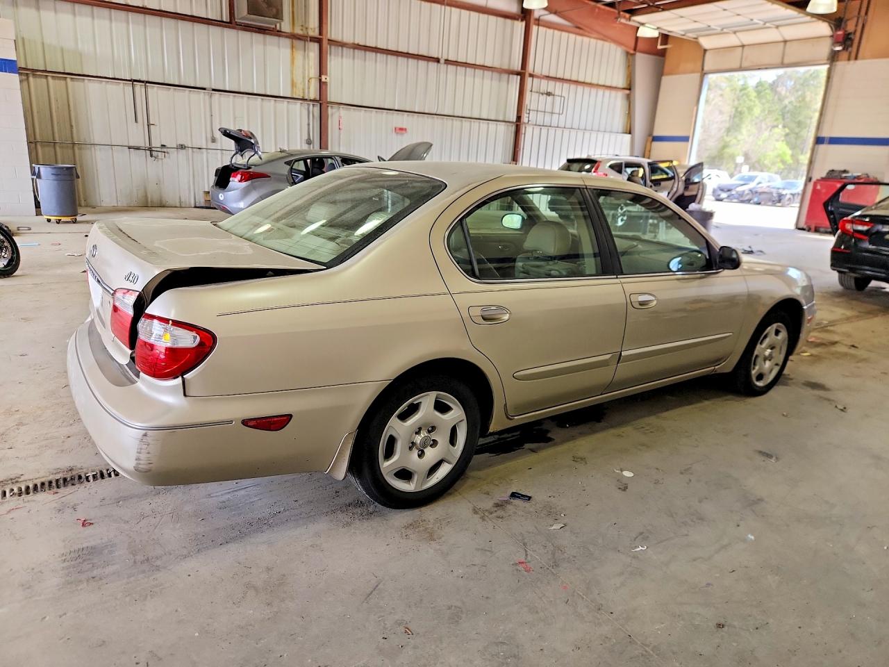 INFINITI I30 Base