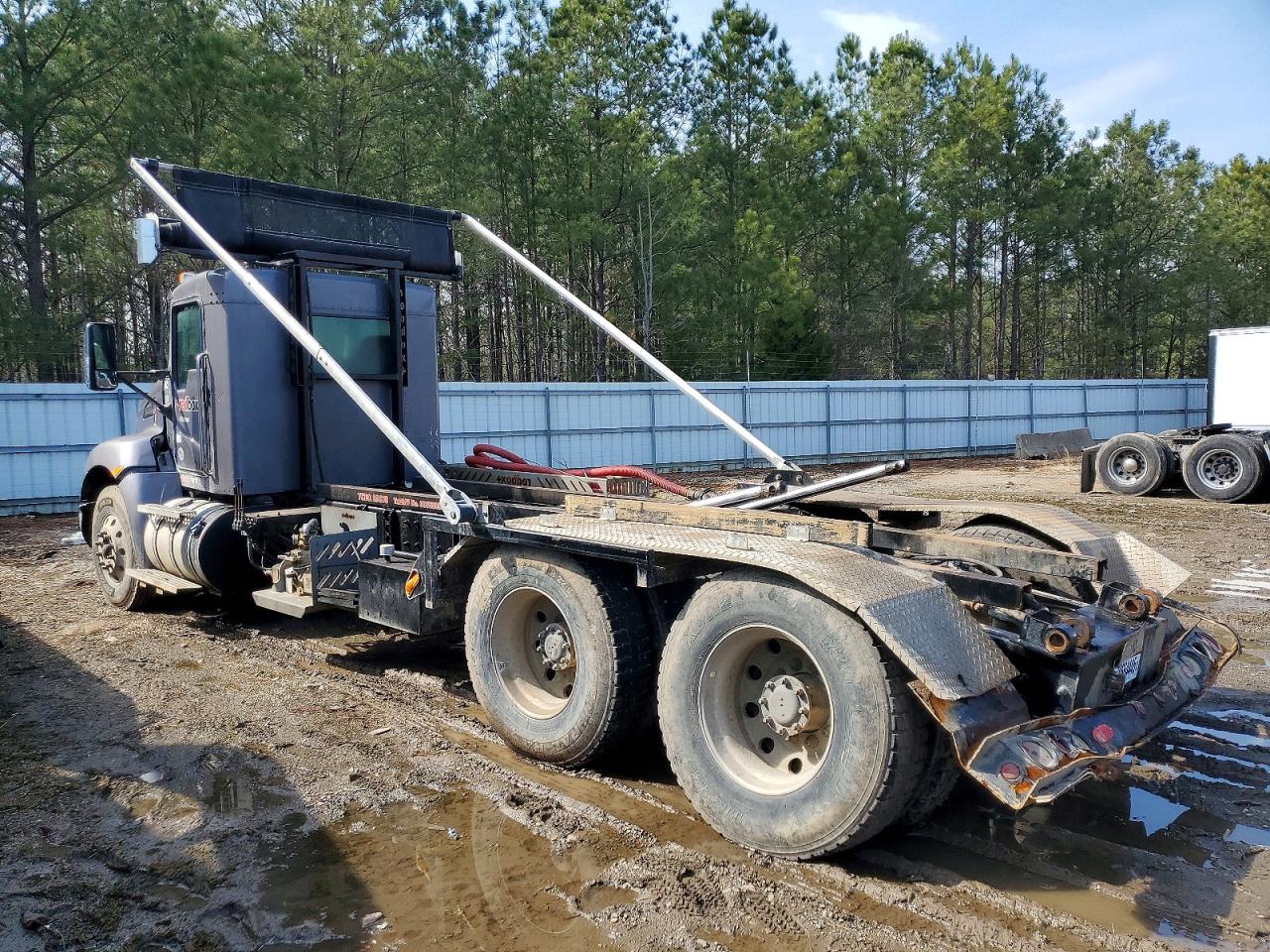 Kenworth T300 Dump