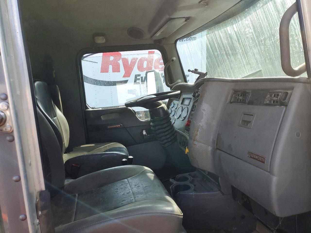 Kenworth T300 Dump