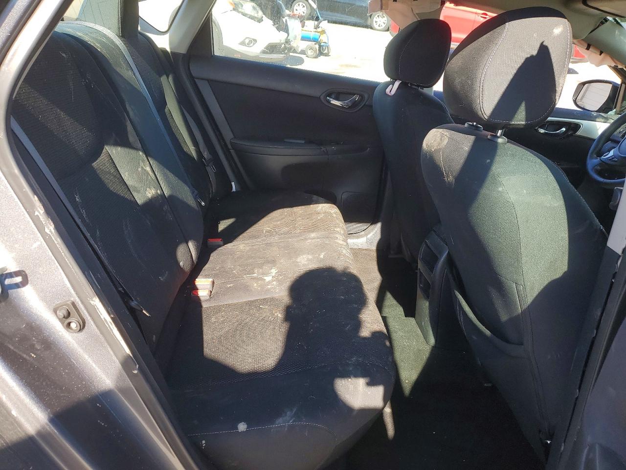 Nissan Sentra S