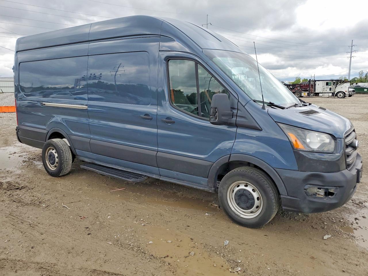 Ford Transit T-250