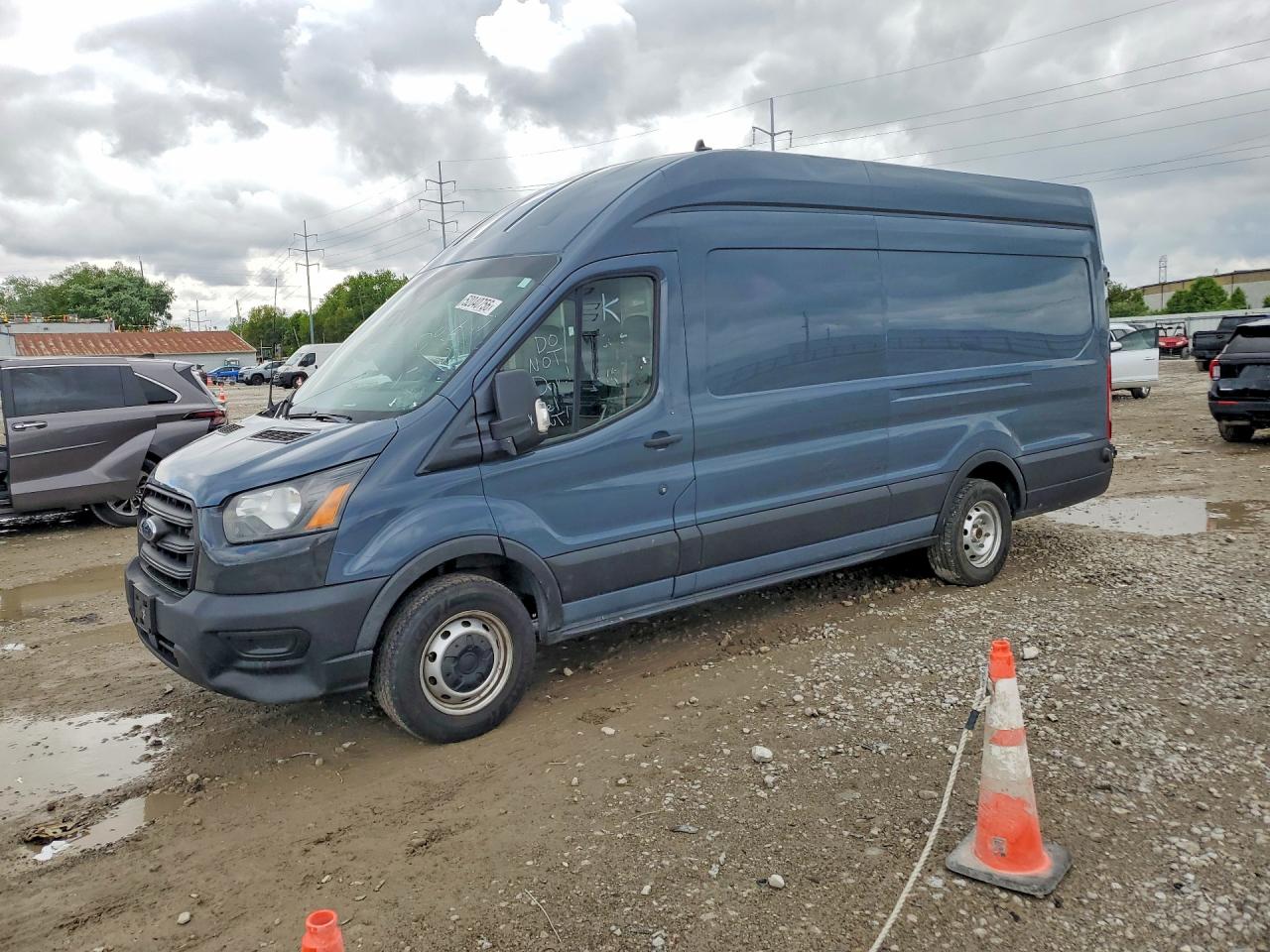 Salvage Ford Transit Image