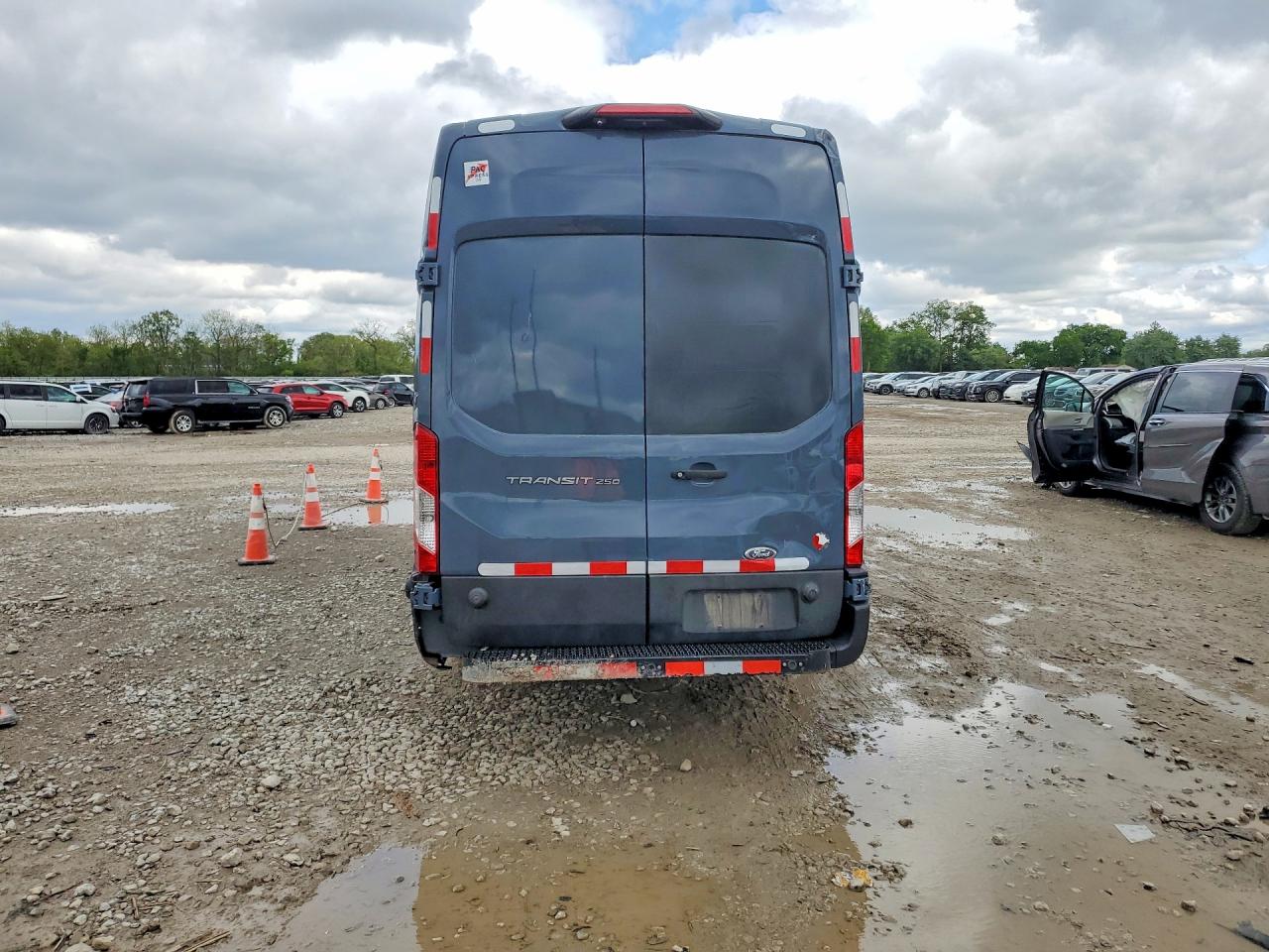 Ford Transit T-250