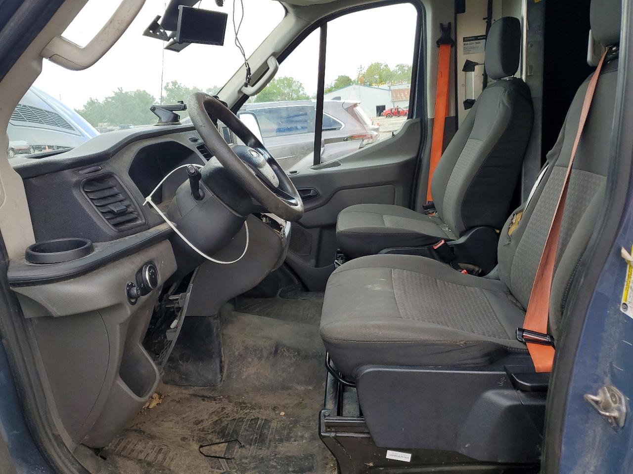 Ford Transit T-250